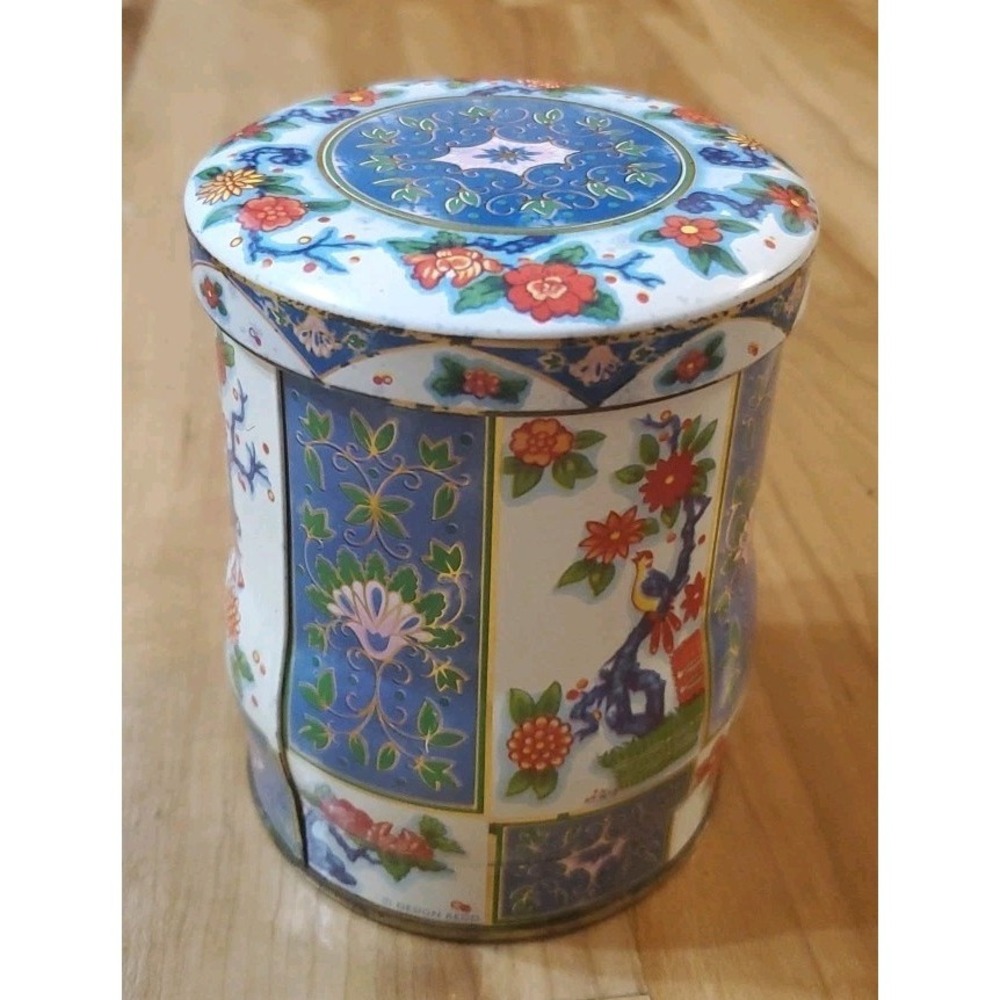 Vintage 1970's Daher Tin Made in England Tin Box Co Long Island City NY Floral - Picture 2 of 8